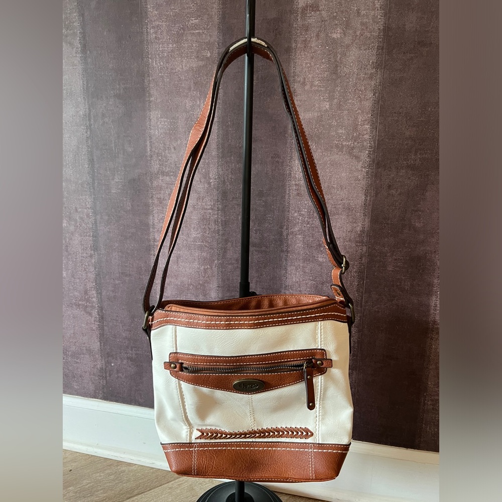 BOC cream and tan shoulder purse